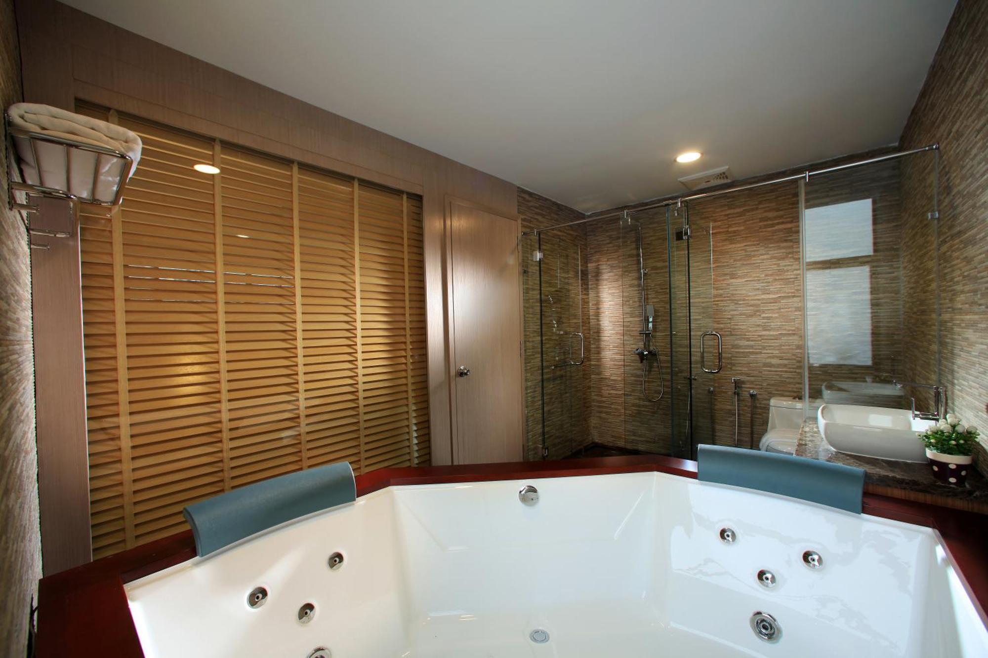 Izumi Hotel Bukit Bintang Kuala Lumpur Exterior photo